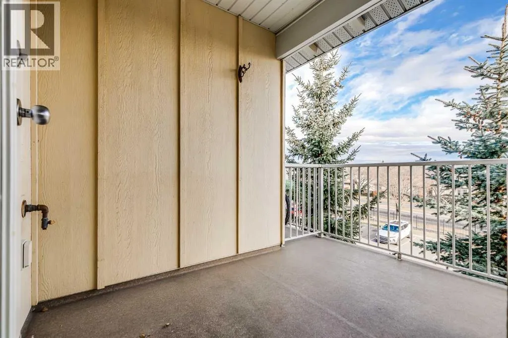 1305, 4 Kingsland Close SE