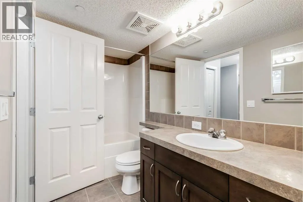 1305, 4 Kingsland Close SE