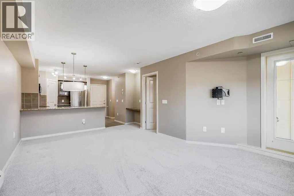 1305, 4 Kingsland Close SE