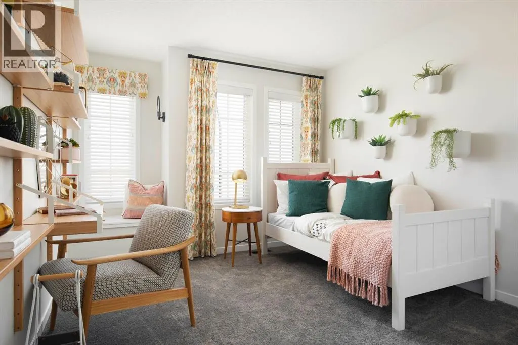 57 Creekside Avenue SW