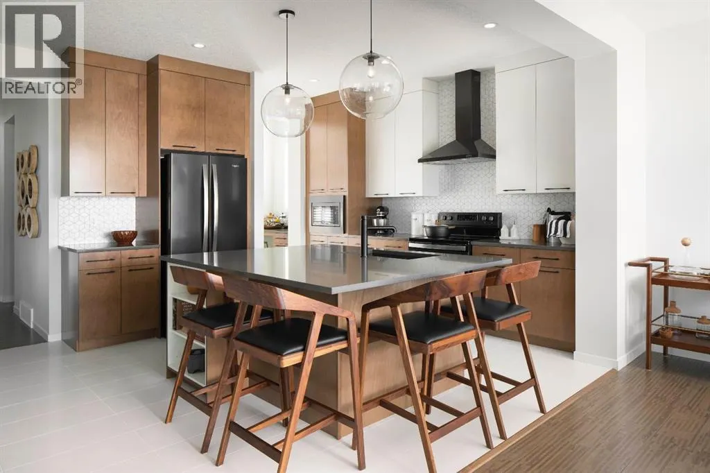 57 Creekside Avenue SW