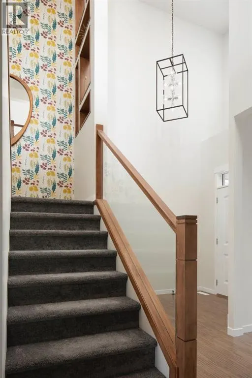 57 Creekside Avenue SW