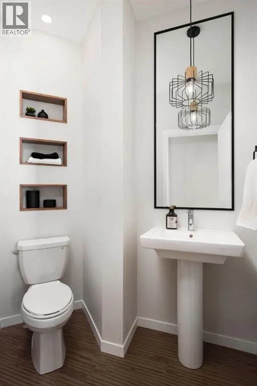 57 Creekside Avenue SW