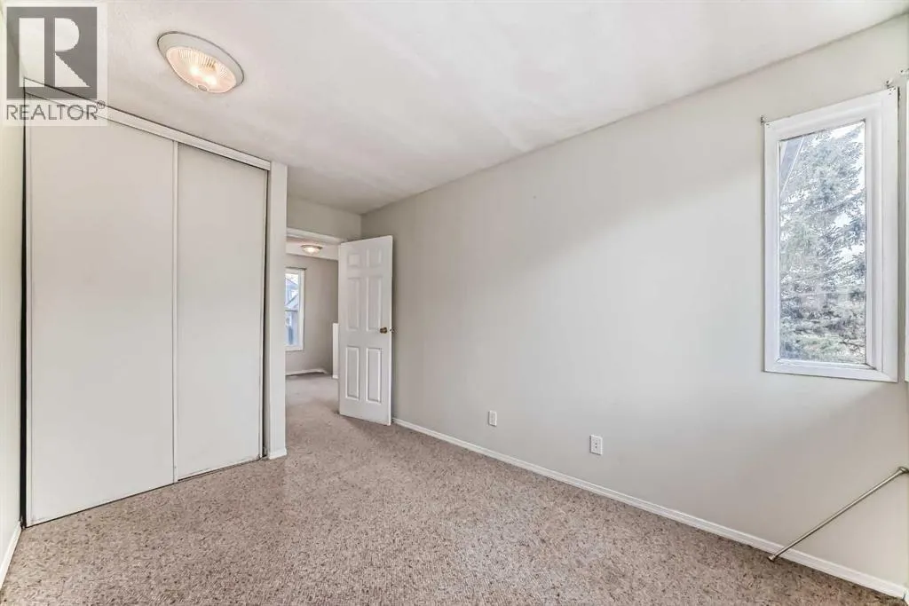 1, 208 Grier Terrace NE