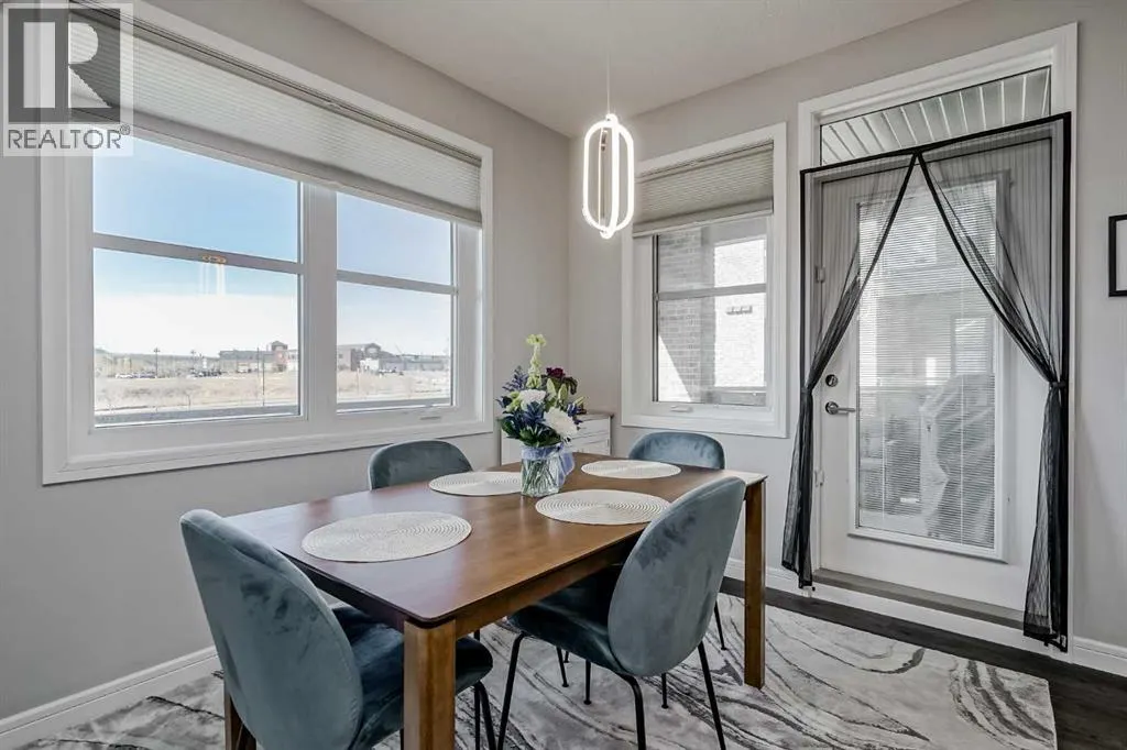 2208, 80 Greenbriar Place NW