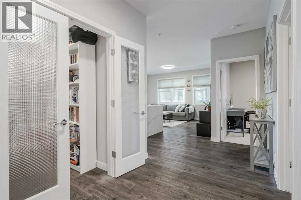 2208, 80 Greenbriar Place NW