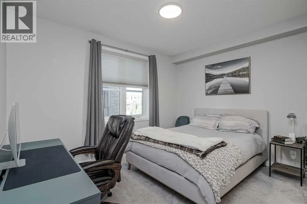 2208, 80 Greenbriar Place NW