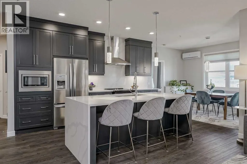 2208, 80 Greenbriar Place NW