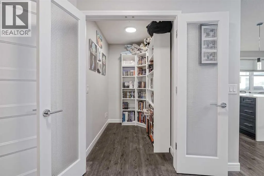 2208, 80 Greenbriar Place NW