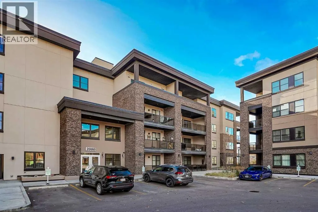 2208, 80 Greenbriar Place NW