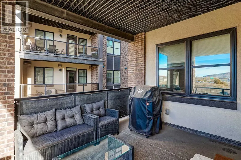 2208, 80 Greenbriar Place NW