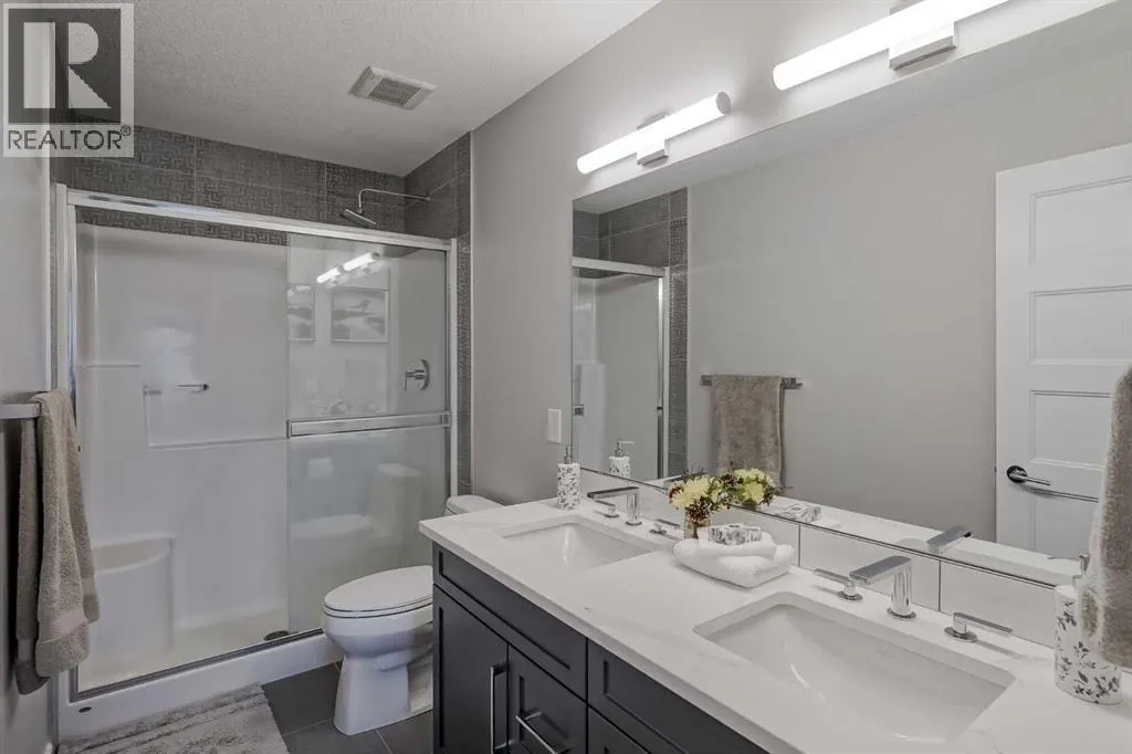 2208, 80 Greenbriar Place NW