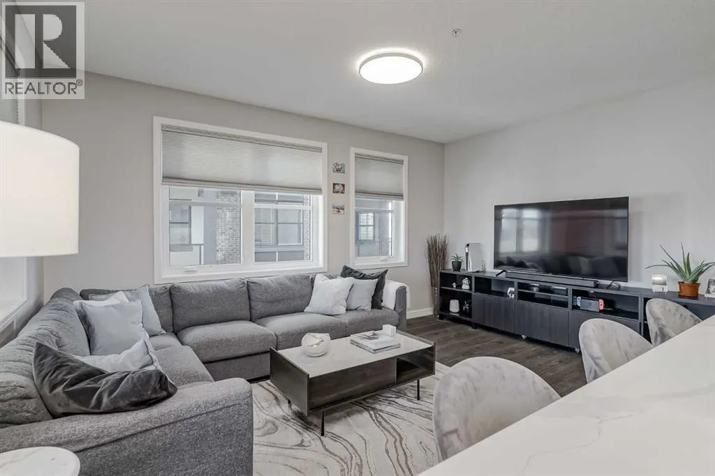 2208, 80 Greenbriar Place NW