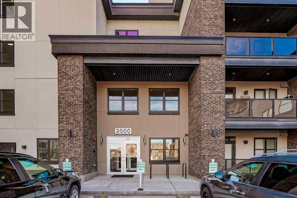 2208, 80 Greenbriar Place NW