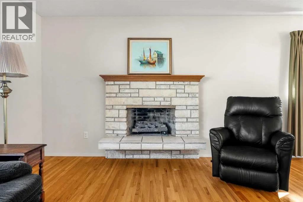 827 Lake Emerald Place SE