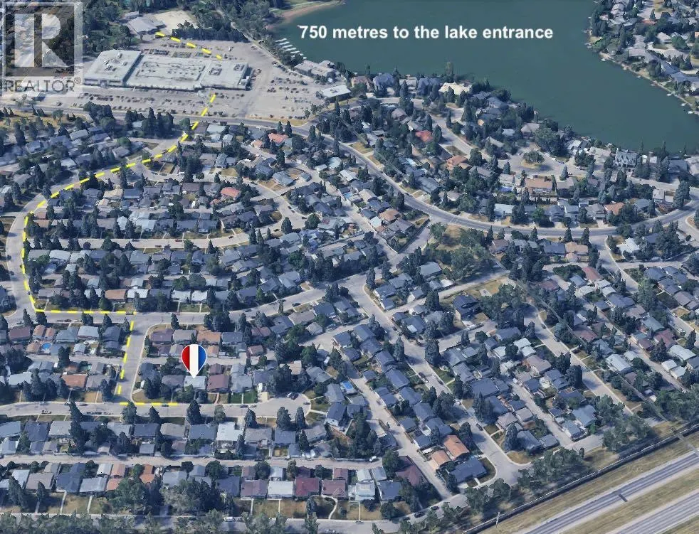 827 Lake Emerald Place SE