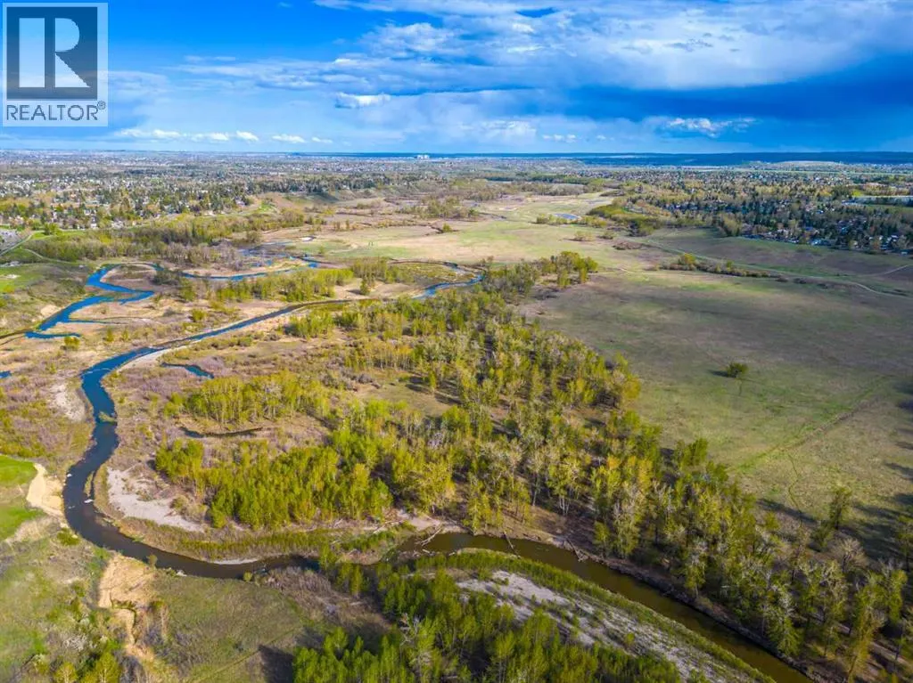 827 Lake Emerald Place SE