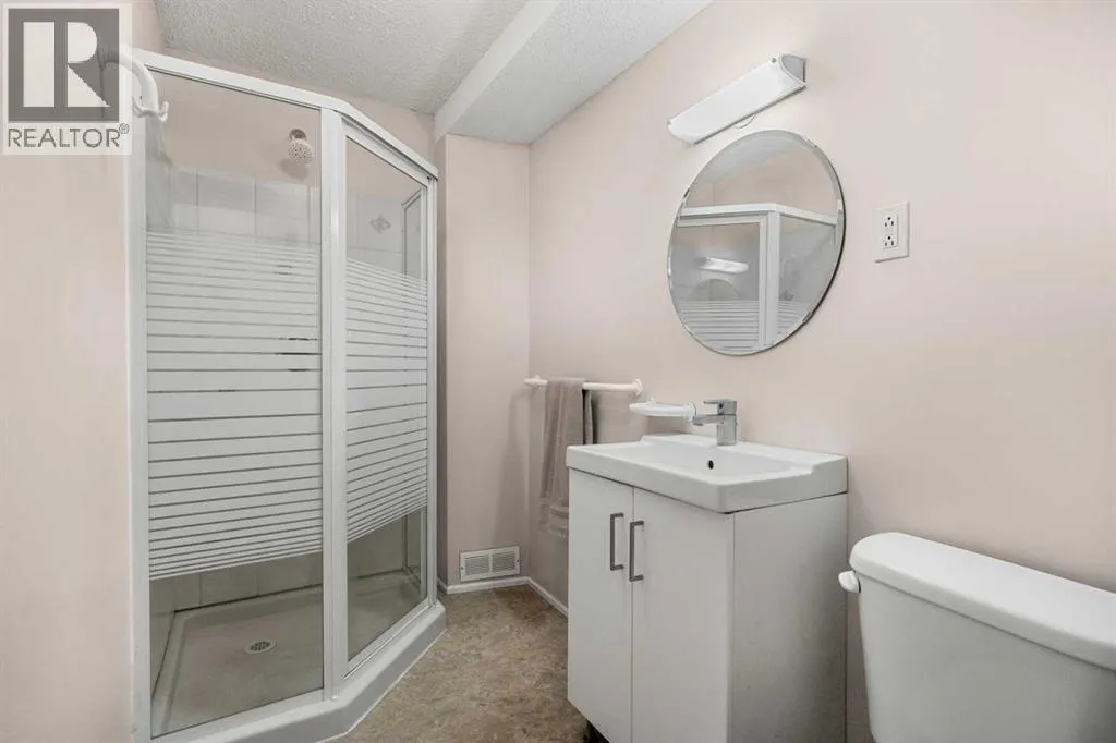 827 Lake Emerald Place SE