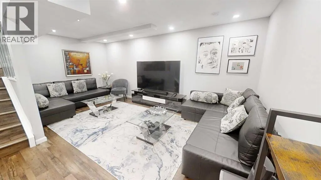 103 Prestwick Villas SE