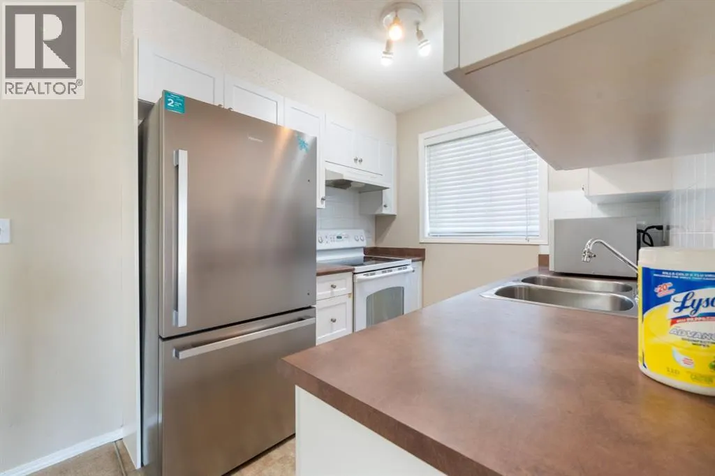 1102, 2395 Eversyde Avenue SW