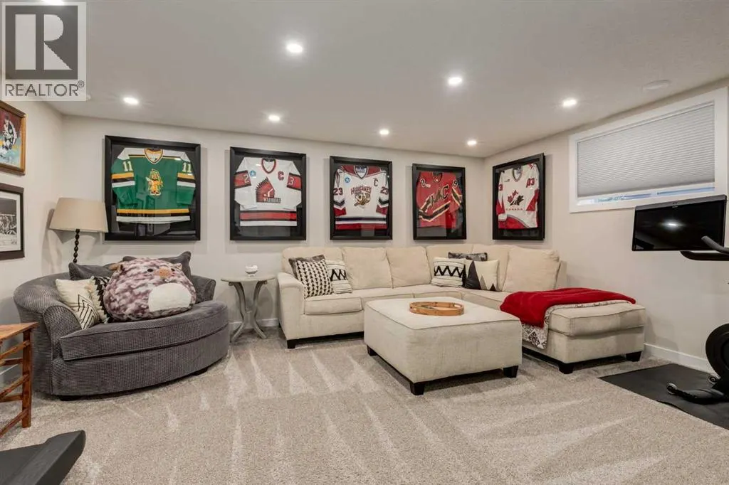 32 Evanscove Heights NW