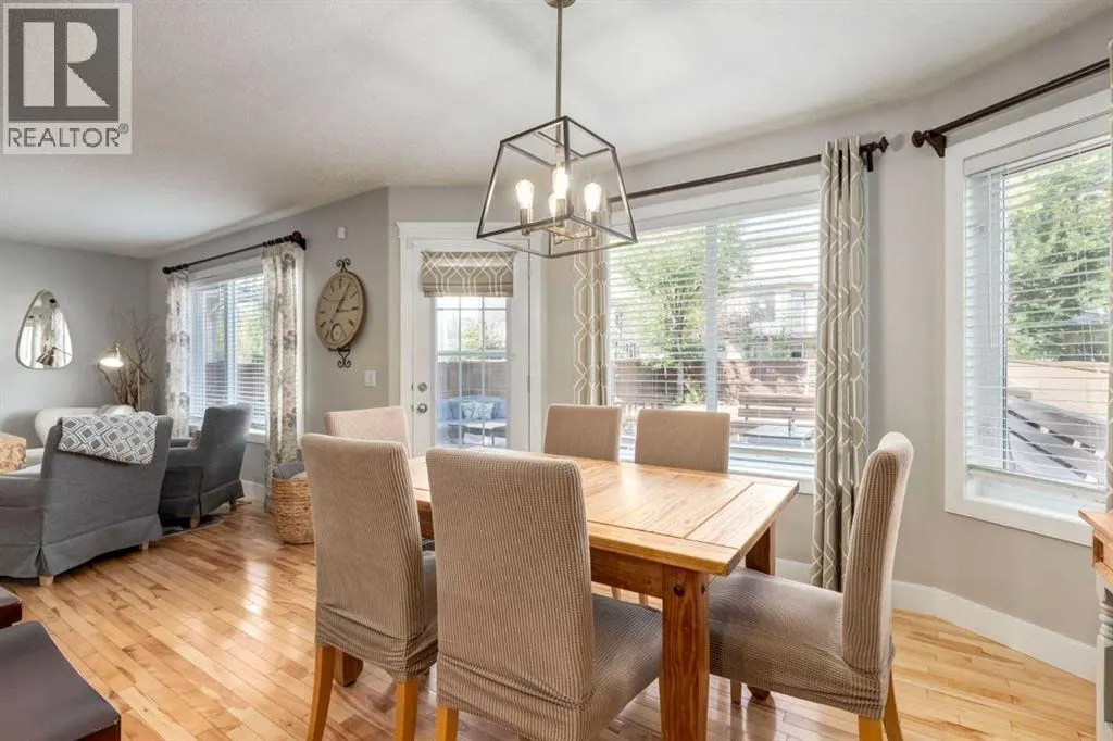 32 Evanscove Heights NW