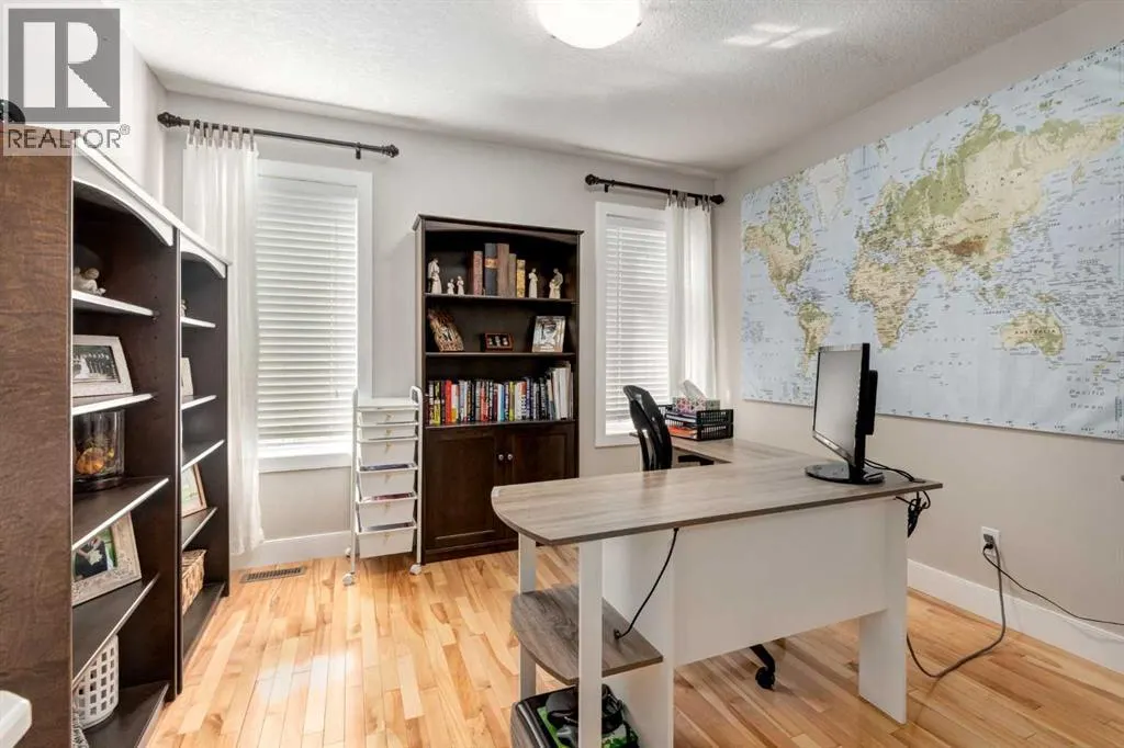 32 Evanscove Heights NW