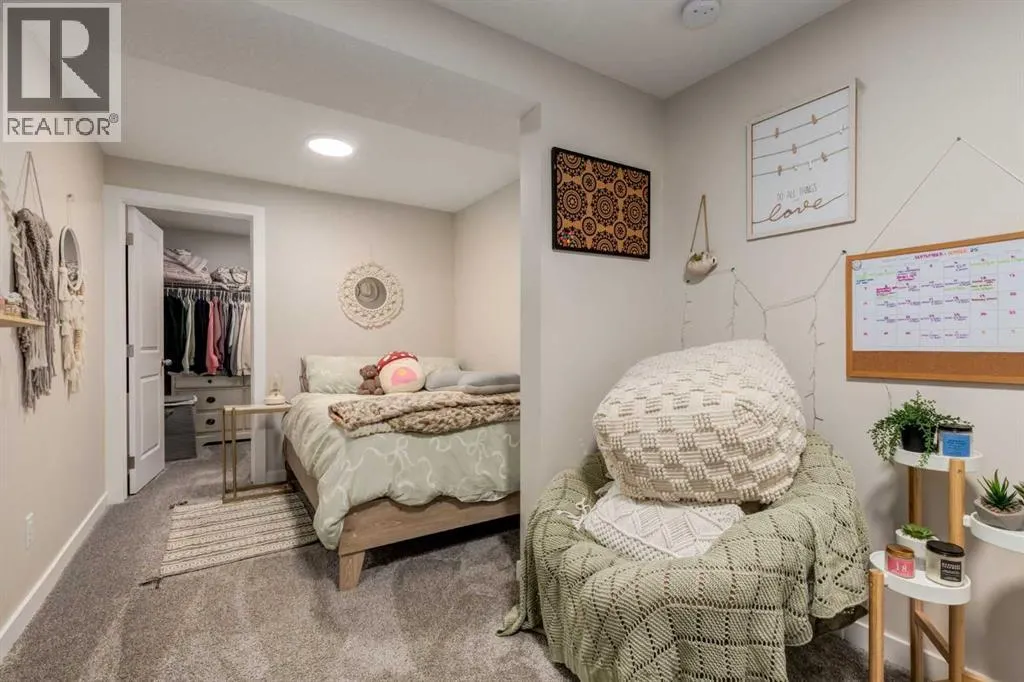 32 Evanscove Heights NW