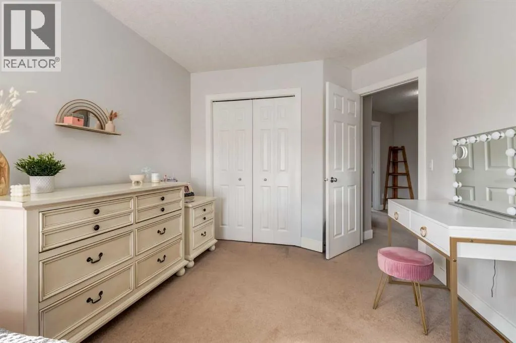 32 Evanscove Heights NW