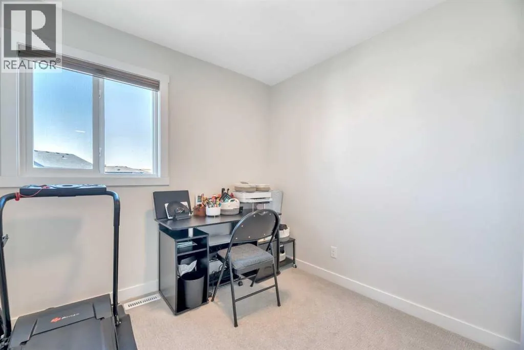 196 Wolf Hollow Park SE