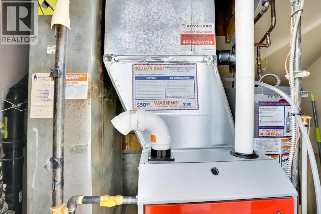 56 Castleglen Crescent NE