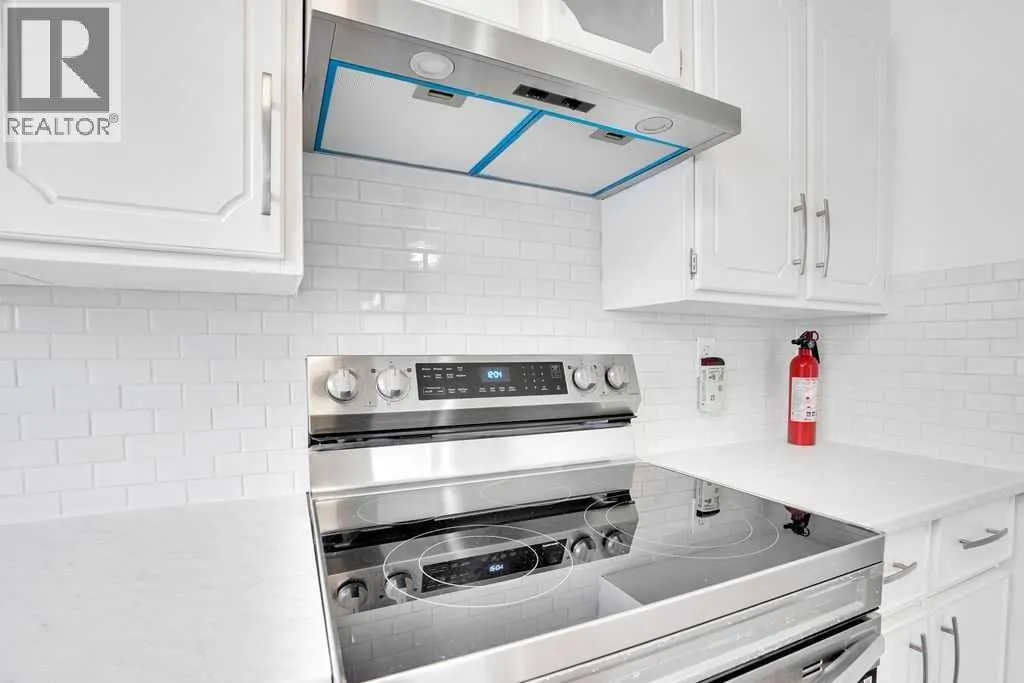 56 Castleglen Crescent NE