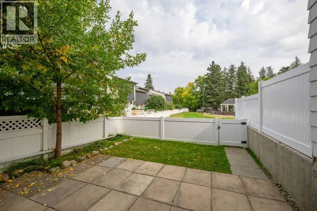 352 Brae Glen Road SW