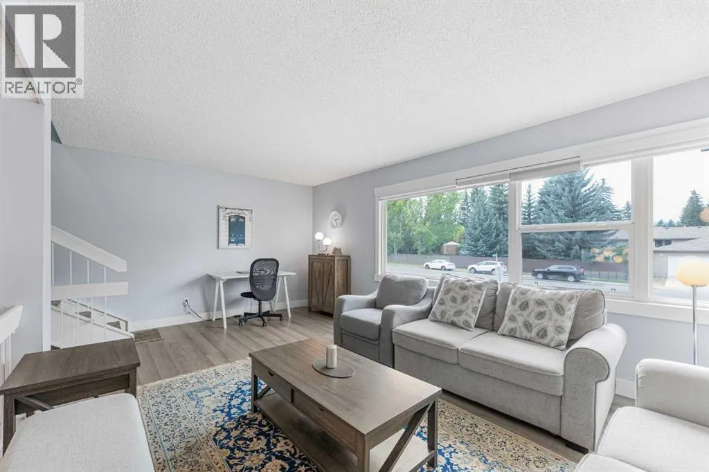 352 Brae Glen Road SW