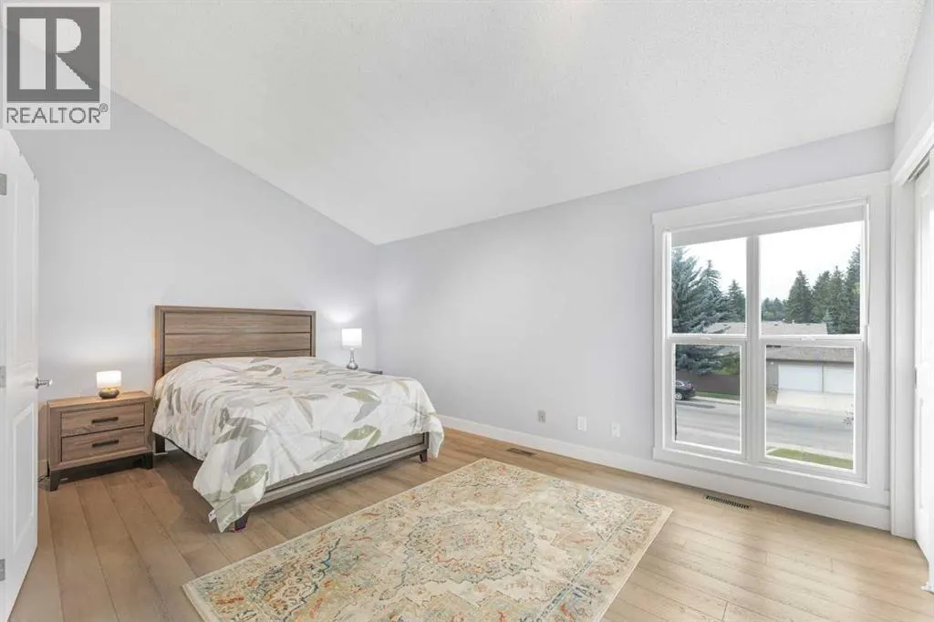 352 Brae Glen Road SW