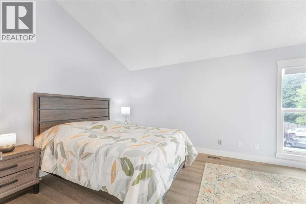 352 Brae Glen Road SW