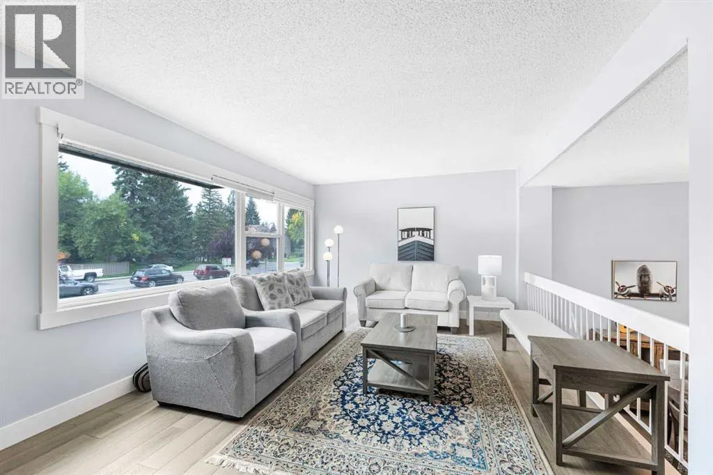 352 Brae Glen Road SW