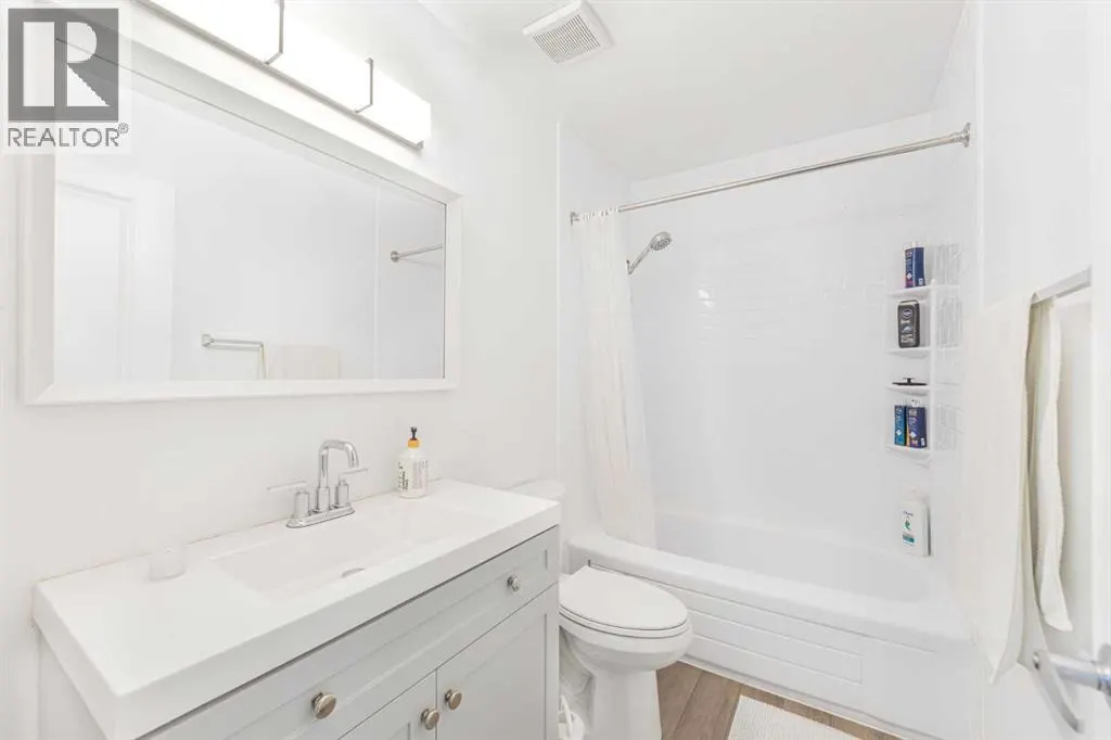 352 Brae Glen Road SW