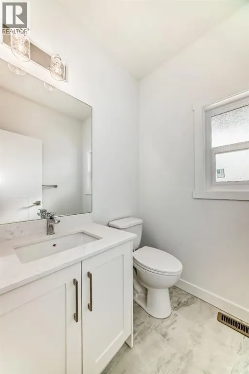 52, 145 Chelsea Mews