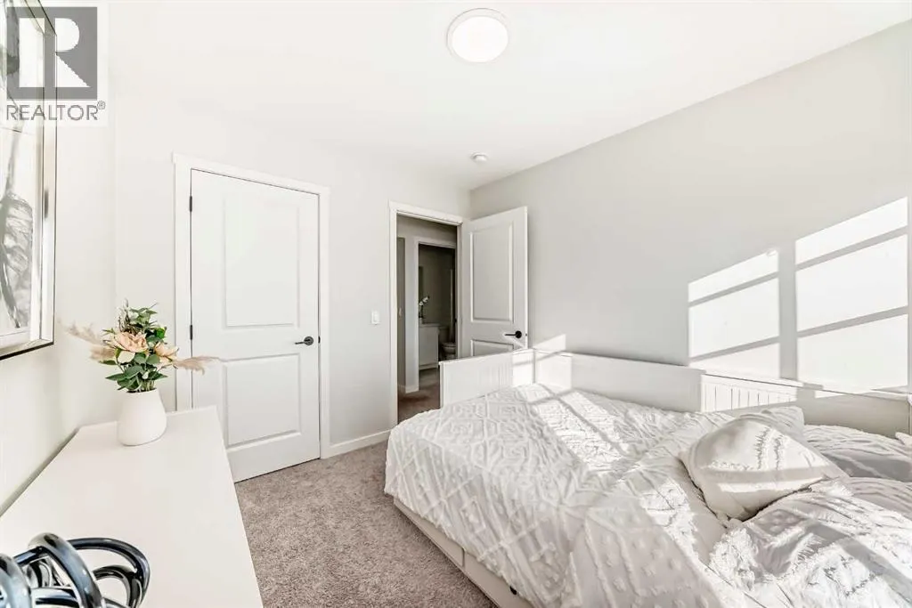 26 Lavender Drive SE