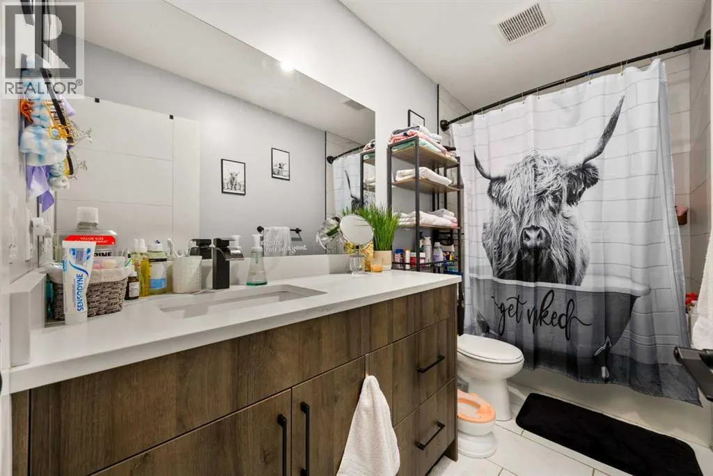 106 Baysprings Gardens SW