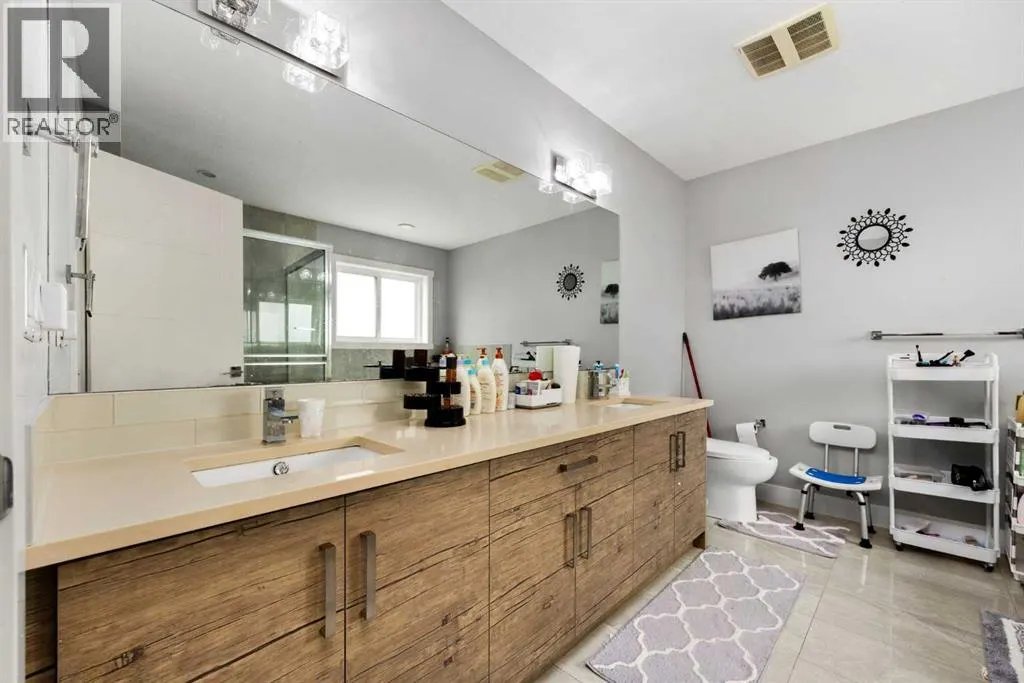 106 Baysprings Gardens SW