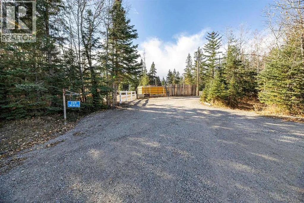 2419 351 Township Road Township