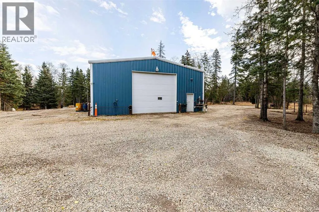 2419 351 Township Road Township