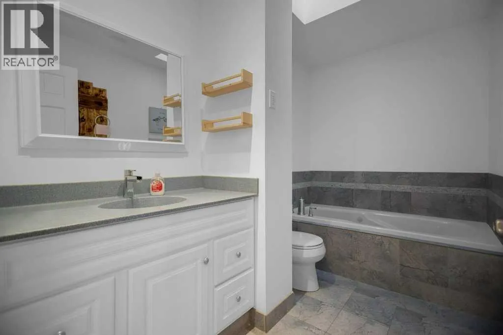 164 Mckerrell Crescent SE