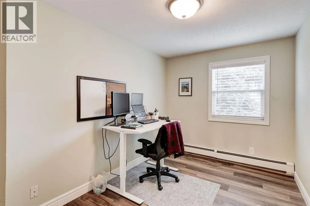 205, 2010 35 Avenue SW