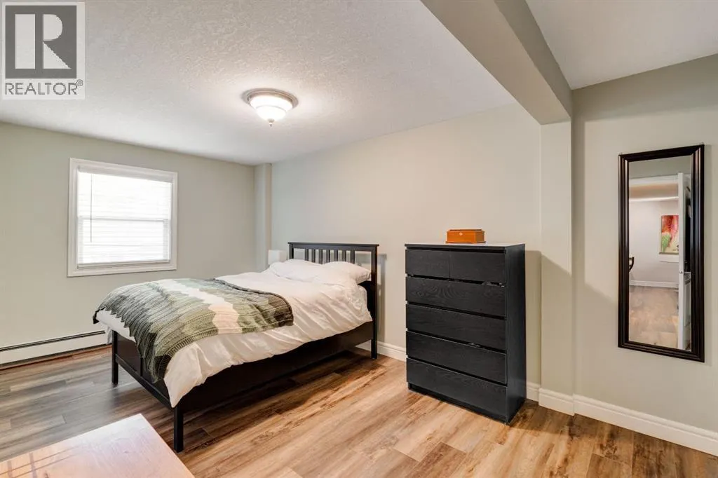 205, 2010 35 Avenue SW