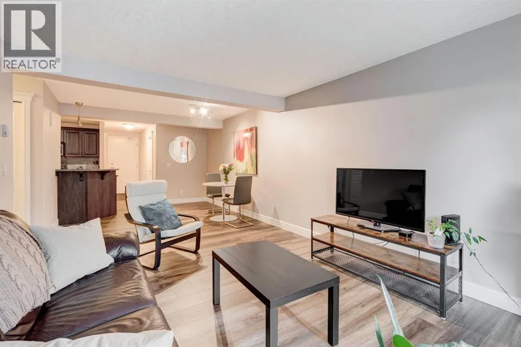 205, 2010 35 Avenue SW