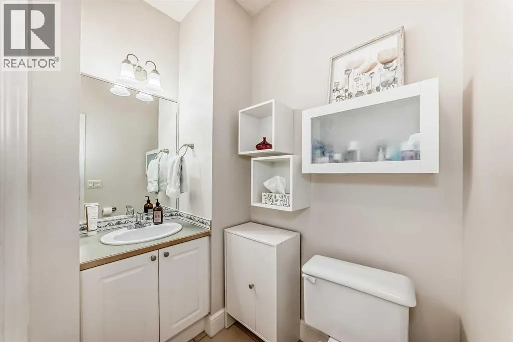 1113, 1113 Lake Fraser Court SE