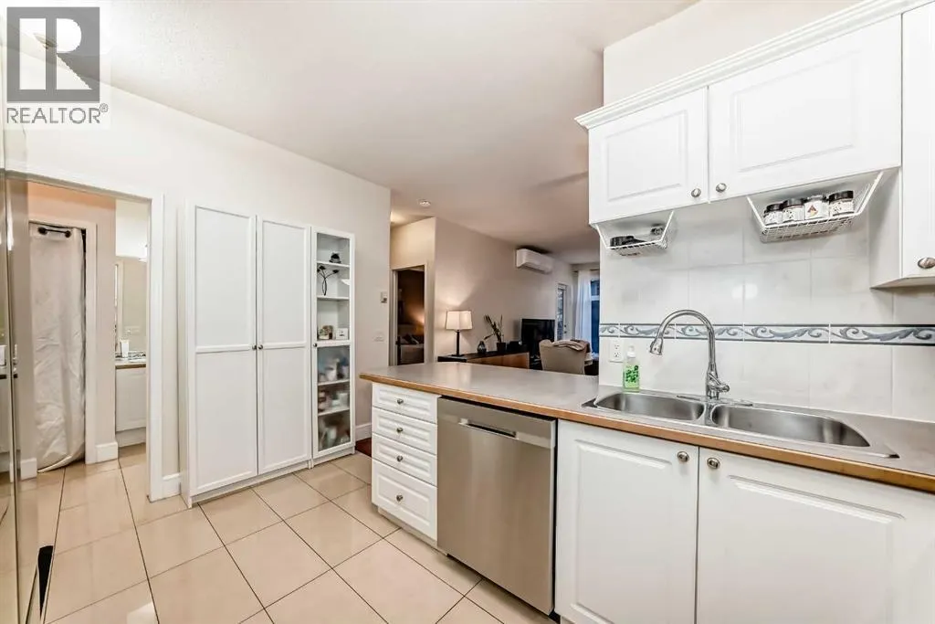 1113, 1113 Lake Fraser Court SE